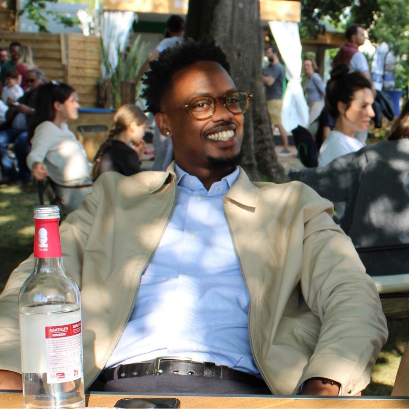 Yves Shema Kayihura — Dirigeant fondateur